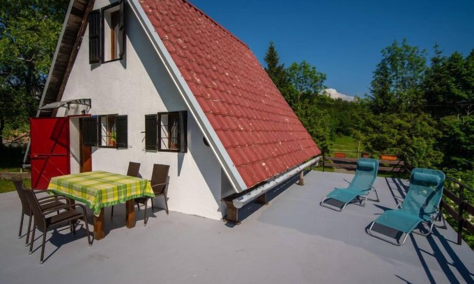 Zlobin Casa | The Fox by Interhome