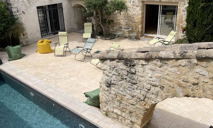 Arpaillargues-et-Aureillac Casa | The 2 Happy Haveli Houses