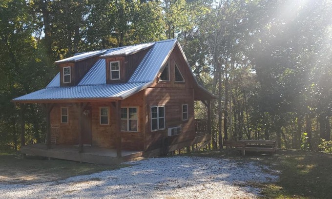 Genoa Chalet De Esquí | The Frontier - An Amish Built Deluxe Cabin