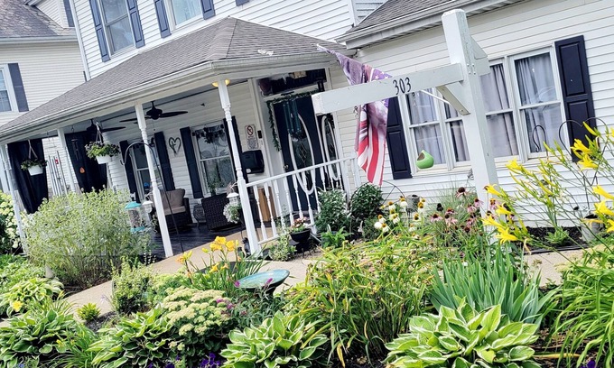 Mount Vernon Cama Y Desayuno | The Fry Guest House Bed & Breakfast Welcomes You !
