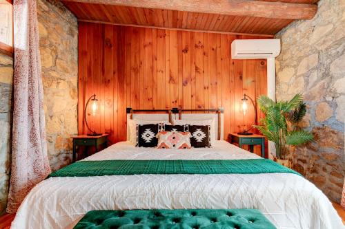 Waynesville Apartamento | The Furry Lodge Suite 9