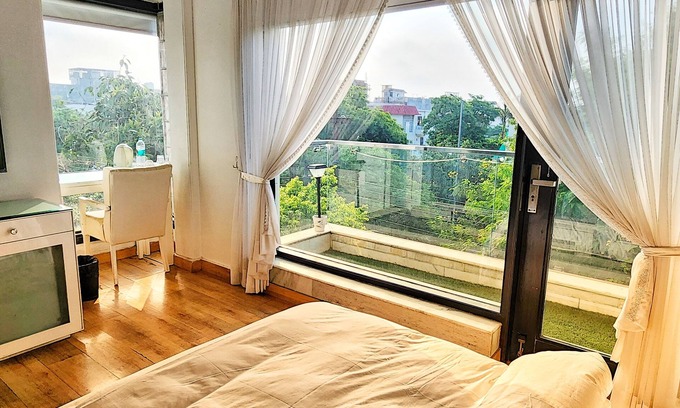 Noida Hotel | The G8 Noida