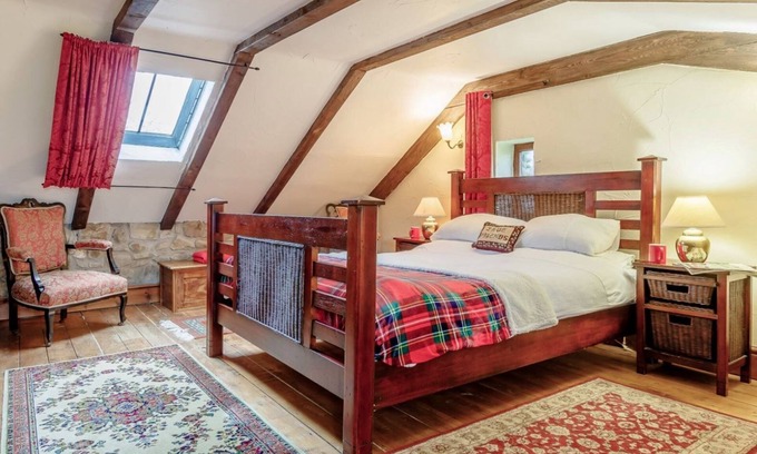 Llanrhidian Higher Cabaña | The Gallery at Blaen Cedi Farm - Nuevo para julio de 2019