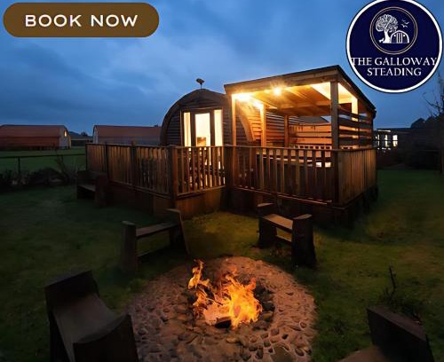 Newton Stewart Apartamento | The Galloway Steading - The Stag Hoose family cabin with Hot Tub and Fire Pit