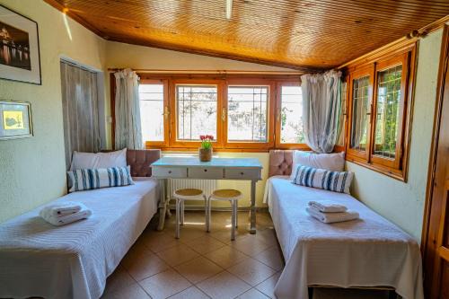 Nea Iraklia Apartamento | The Garden Home #X006 Feel Greek
