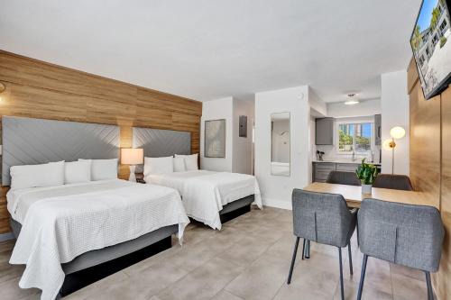 Galt Mile Hotel | The Garden Hotel & Resort
