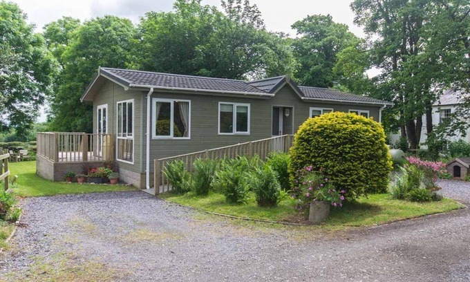 Beaumaris Cabina | The Garden Lodge at Plas Cichle - Beaumars, Anglesey Countryside accommodation
