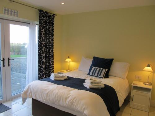 Coleraine Cama Y Desayuno | The Garden Room, Private Entrance Ensuite