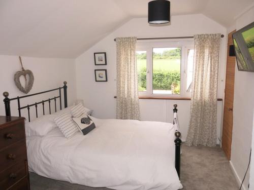 Clyst St Mary Apartamento | The Garret Studio Apartment,Balcony views & Parking