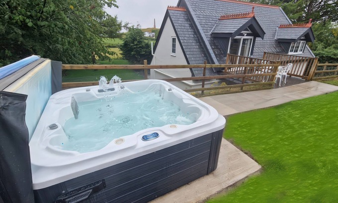 Llandudno Junction Casa | THE GATEKEEPERS COTTAGE - SKERRY VORE in Llandudno Junction