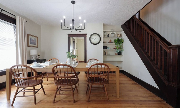 Lexington Casa | The Gathering Grange- 6 Bedrooms, Sleeps 12
