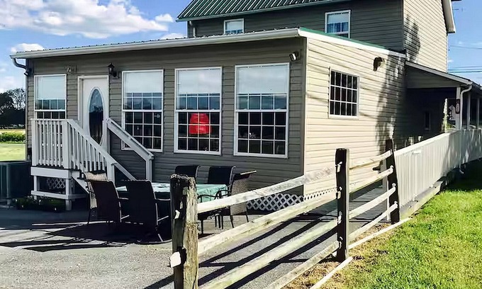 Orrtanna Casa | The General's Hideaway near Gettysburg Battlefields, Wineries, Skiing & Hiking less than a mile from the Cashtown Inn