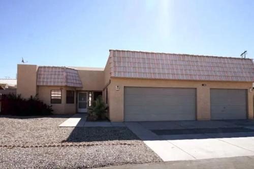 Parker Strip Casa | The Gentleman