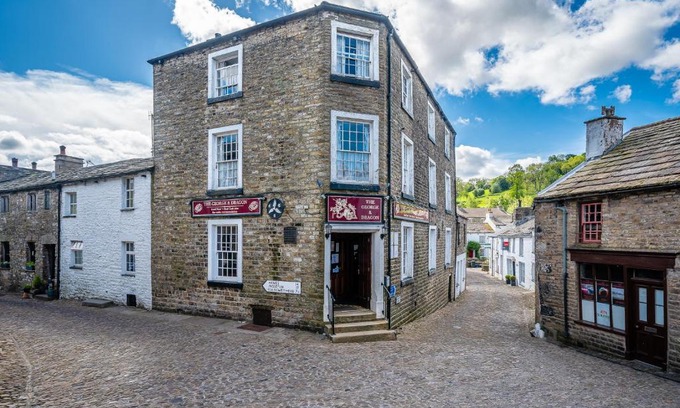 Dent Cama Y Desayuno | The George and Dragon