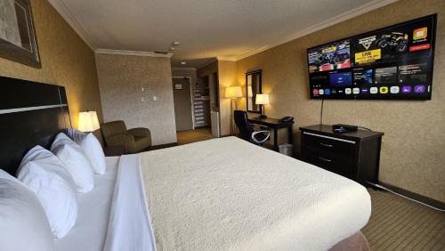 Dawson Creek Hotel | The George Dawson Inn & Conference Centre