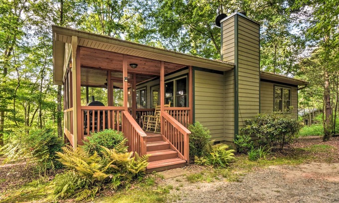Helen Cabina | ‘The Get Away’ at the Sautee Mountain Retreat