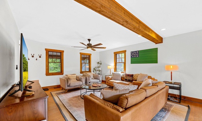 Pittsfield Casa | The Getaway: Relax with hot tub, fire pit, and mountain views—just 15 mins from Killington slopes!