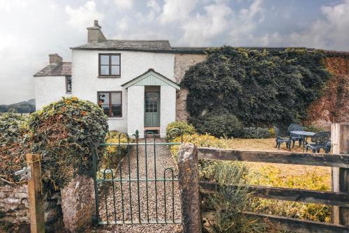 Meathop Casa | The Gilpin Farmhouse, Lake District Getaway