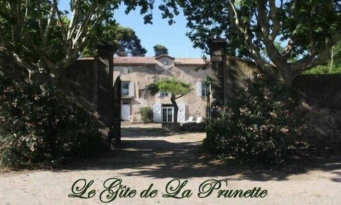 Agde Cabaña | La casa rural de la Prunette (aire acondicionado, piscina climatizada) en una granja de caballos