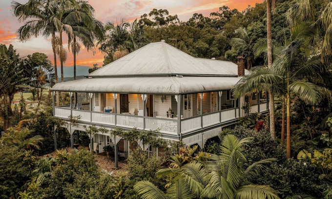 Murwillumbah Casa | The Glenelg Whole Residence (8 persons)