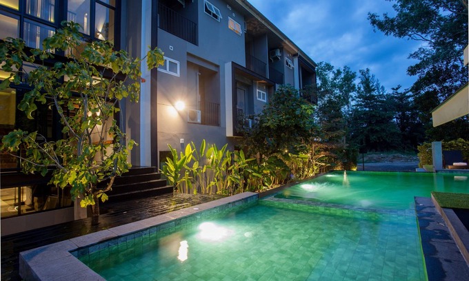 Khuekkhak Hotel | The Glory Gold Hotel