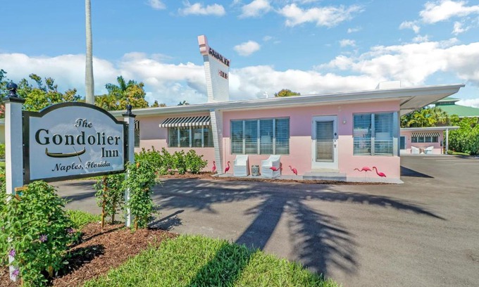Old Naples Hotel | The Gondolier Inn