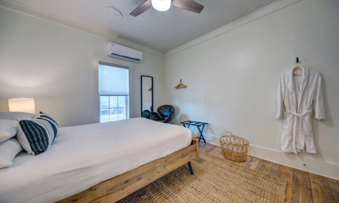 Warrenton Apartamento | The Graceful Room Five