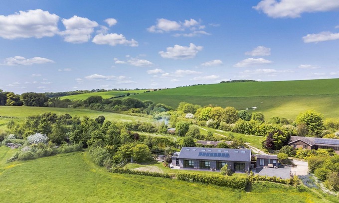 Lewes Casa | The Grain Store Lewes - luxury eco conversion with hot tub and stunning views