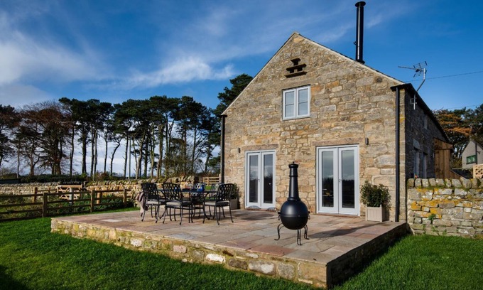 Hallington Cabaña | THE GRANARY AT ROTHLEY EAST SHIELD - 3.5 miles from Longwitton, sleeping 4+2