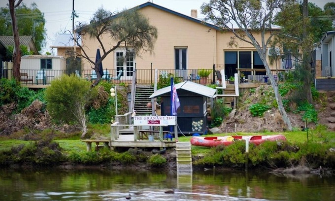 Old Noarlunga Casa | El granero en la antigua orilla del río Noarlunga