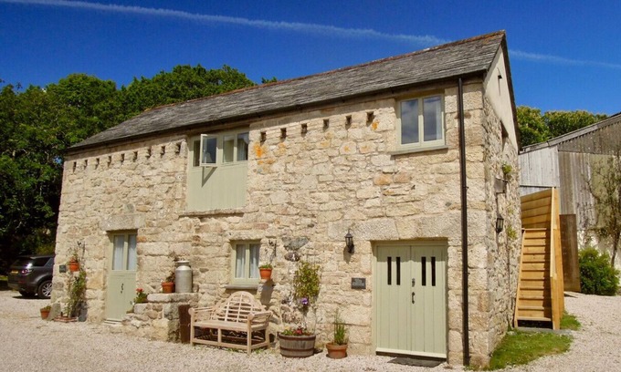 High Street Cabaña | The Granary - Lanjeth