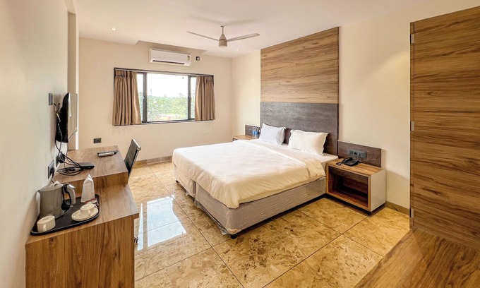 Dabhoi Hotel | THE GRAND KD HOTEL