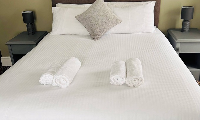 Llanwnen Hotel | The Grannell