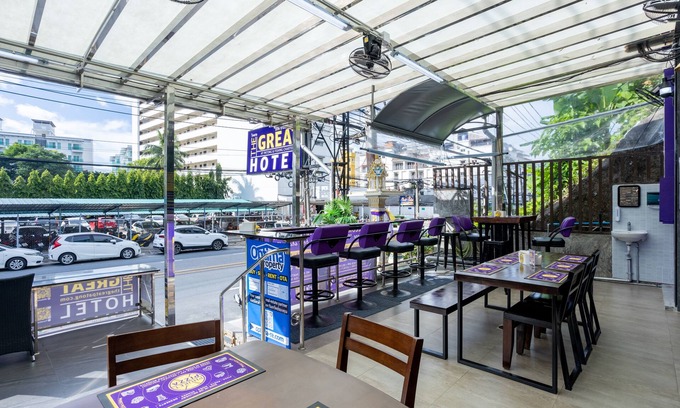 Patong Hotel | The Great at Patong Hotel