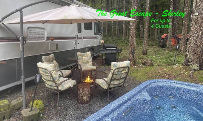Otter Point Casa | The Great Escape - Shirley with secluded Private Hot Tub - accommodates up to 4 guests