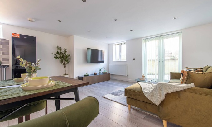 Little Holland Apartamento | The Green Haven-Cozy luxury flat in Crayford