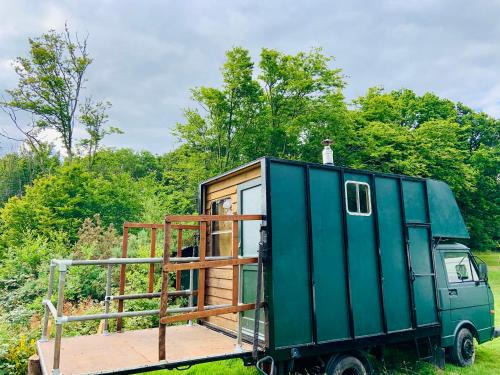 Horley Otro | The Green Horsebox