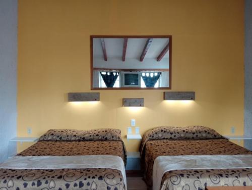 Gustavo A. Madero Apartamento | THE GREEN HOUSE BY E&M dos camas matrimoniales