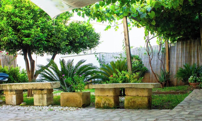 Serrano Apartamento | The Green House - Suite with Garden view
