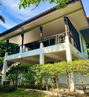 Haad Pleayleam Casa | The Green Palm