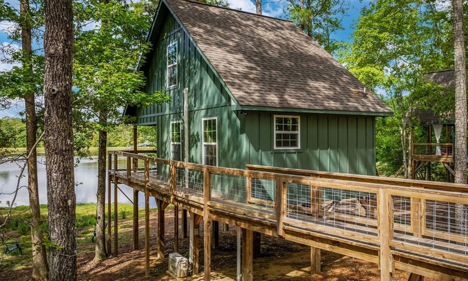 Mentone Cabina | The Green Treehouse at Little River Treehouses