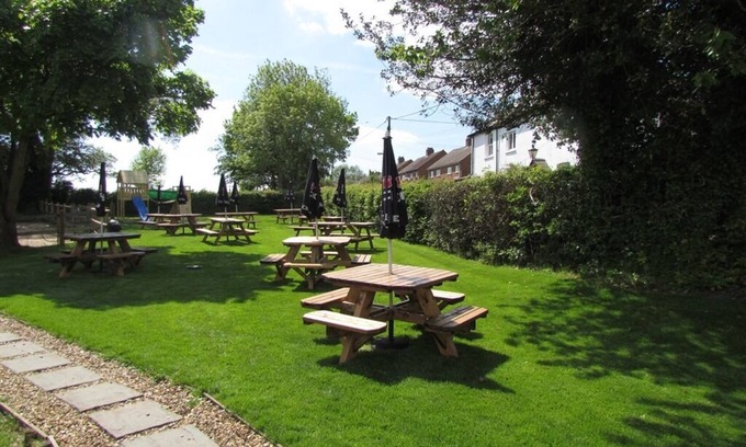 Tring Casa | The Greyhound Wigginton
