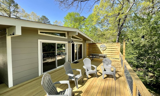 Bella Vista Casa | The GreyWood - a 2 bedroom bungalow on the Back40 - Permit 50277