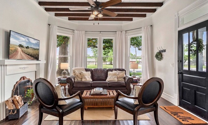 Springdale Casa | The Grove Cottage - Downtown Springdale