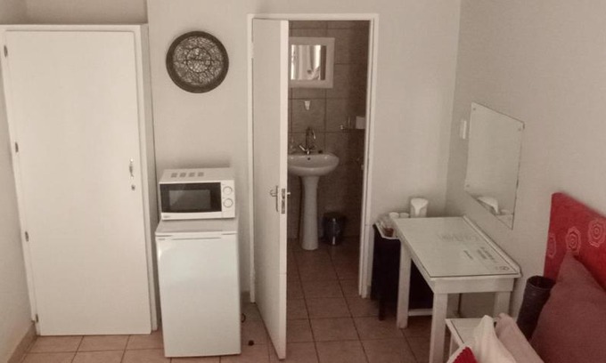 Ga-Segonyana Casa | The Guesthouse on Main