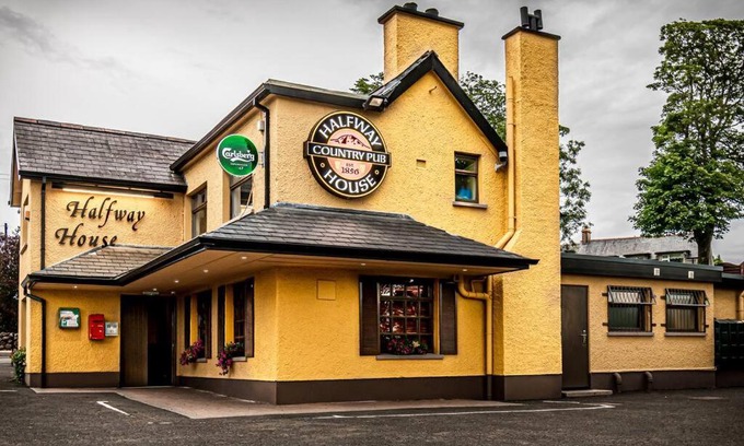 Ballymena Casa | The Halt @ The Halfway House Country Pub