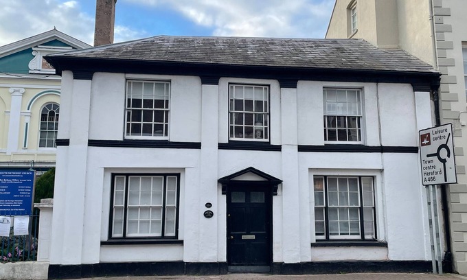 Monmouth Cabaña | THE HAME, pet friendly, character holiday cottage in Monmouth