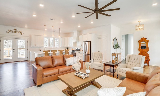 Heber Springs Casa | 'The Hamilton Heber Springs' Home w/ Hot Tub!