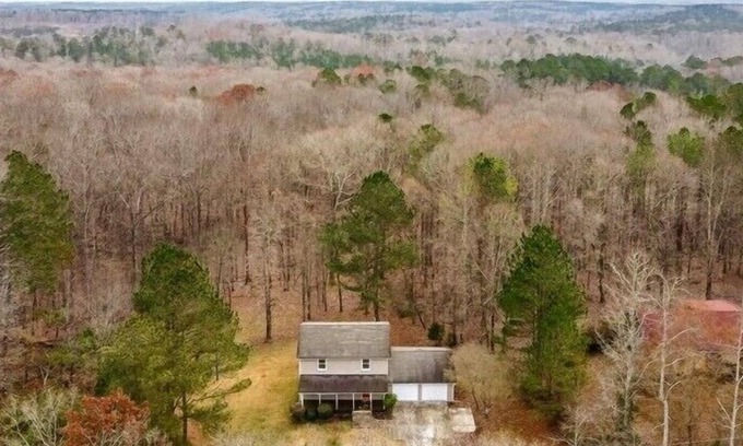 Chattahoochee Hills Casa | The Happy Home - Elegant, Rural Living on 2 Acres