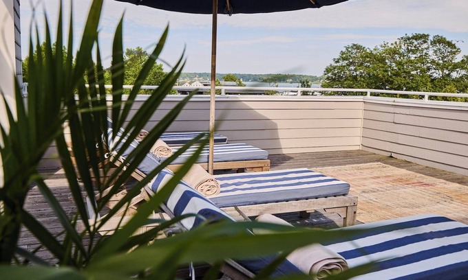 Greenport Hotel | The Harbor Front Inn